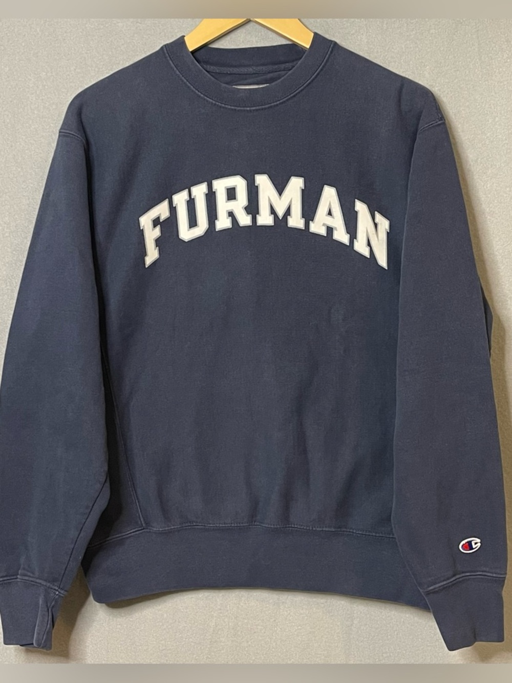 Champion Reverse Weave Furman University Sweatshirt Mens Small Gray Crewneck
